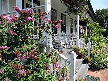 The Island Home InnNew Shoreham エクステリア 写真